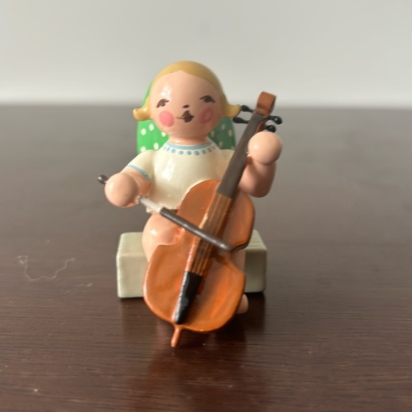 Wendt and Kuhn handmade wooden angel playing a cello German Democratic Republic - Picture 1 of 9